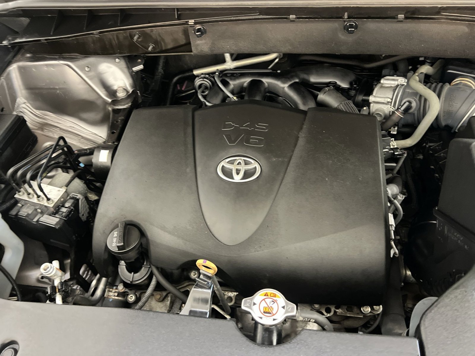 Used 2017 Toyota Highlander XLE image 27