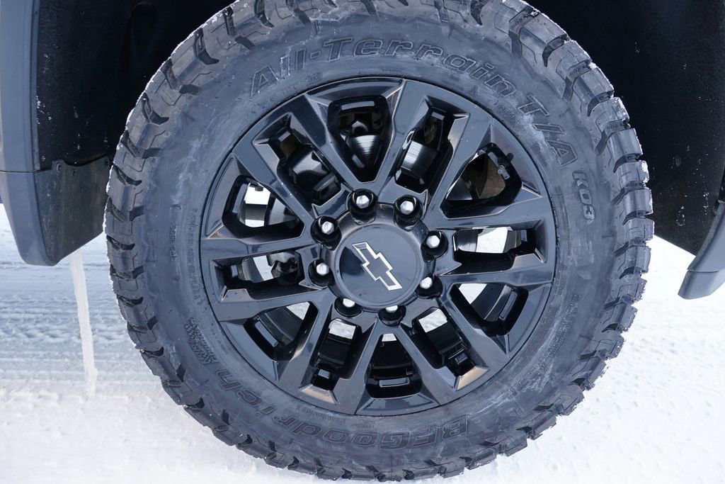 Used 2025 Chevrolet Silverado 3500 LTZ w/ LTZ Plus Package image 32