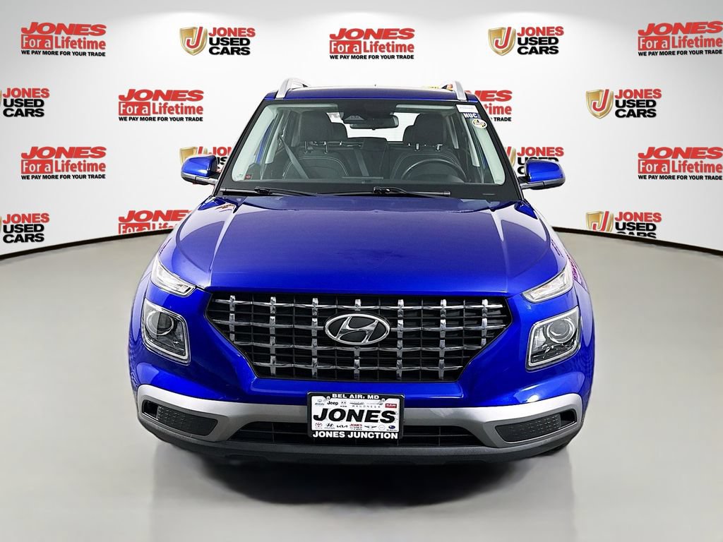 Used 2023 Hyundai Venue SEL FWD image 12