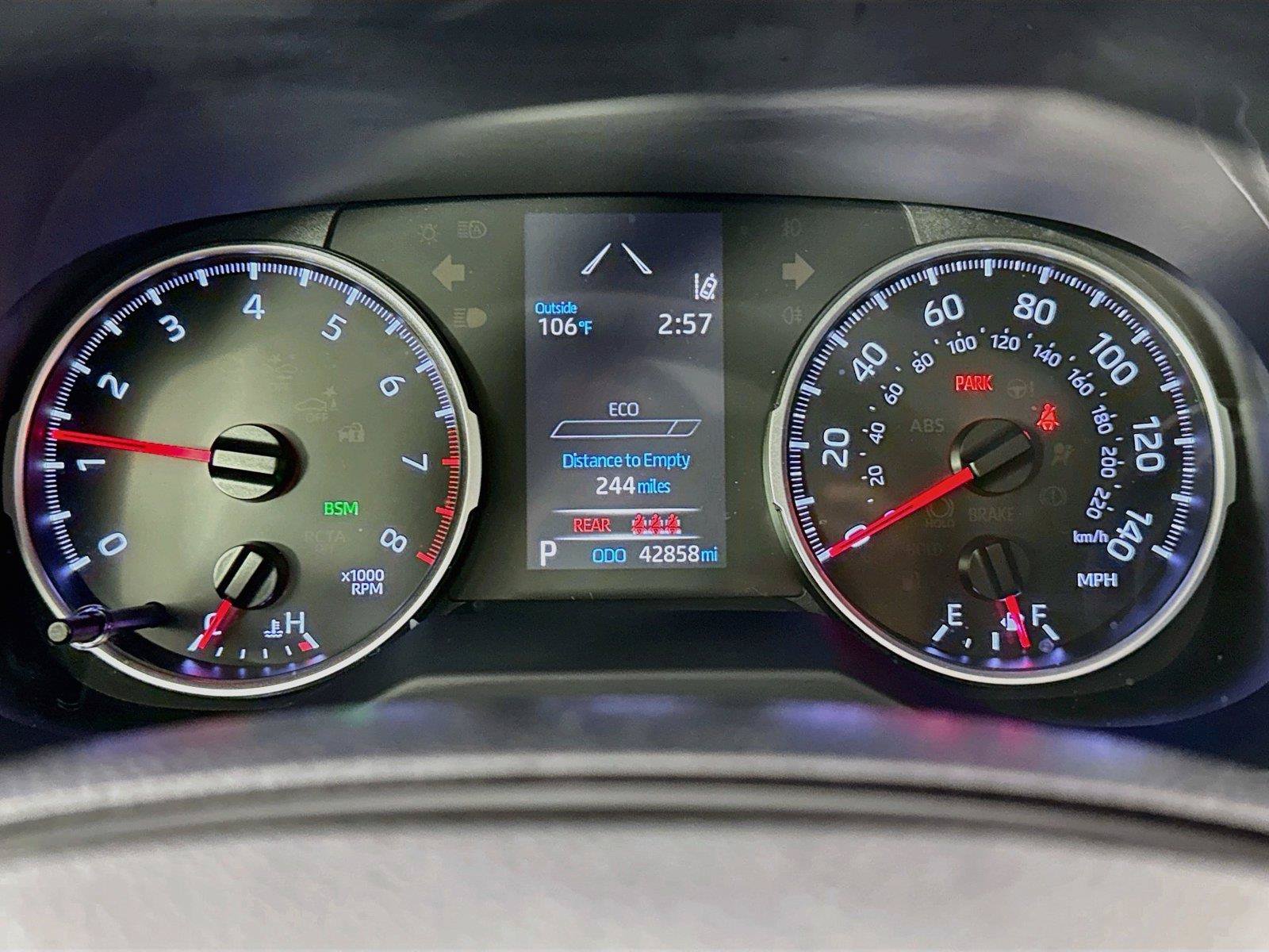 Used 2019 Toyota RAV4 XLE FWD image 18