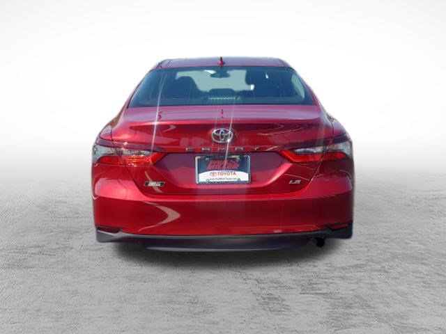 Certified 2022 Toyota Camry XLE FWD image 6