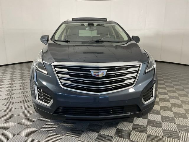 Used 2019 Cadillac XT5 Premium Luxury w/ Driver Assist Package AWD/4WD image 2