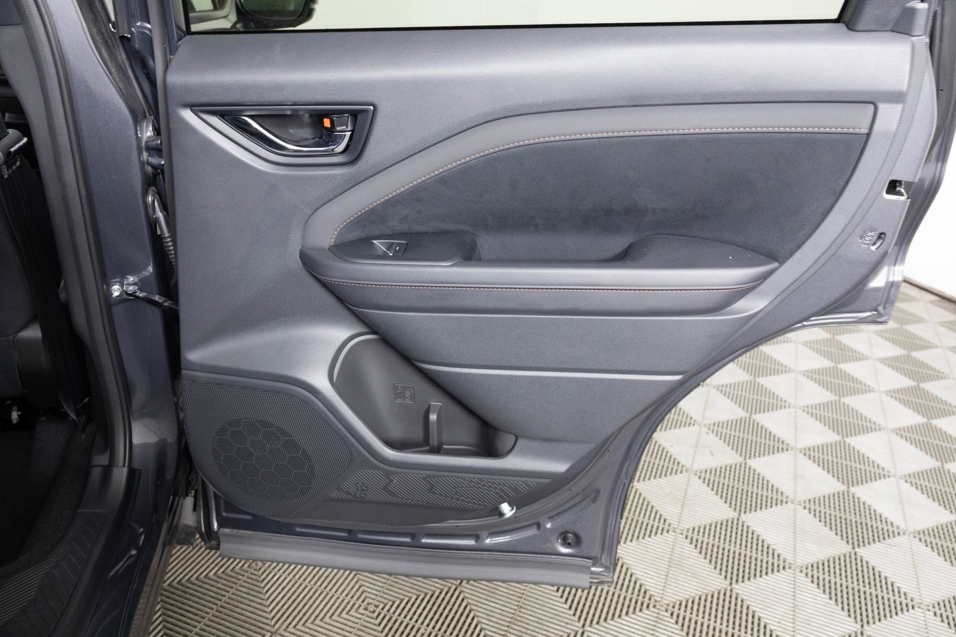 Used 2025 Subaru Forester Touring image 36