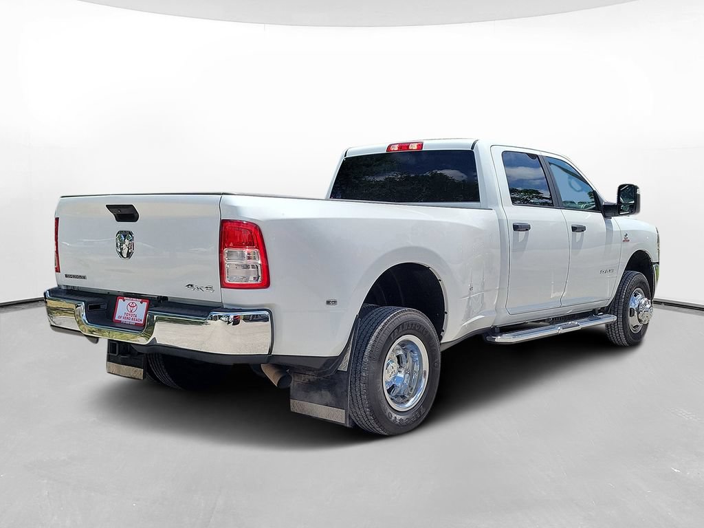 Used 2024 RAM 3500 Big Horn AWD/4WD image 5