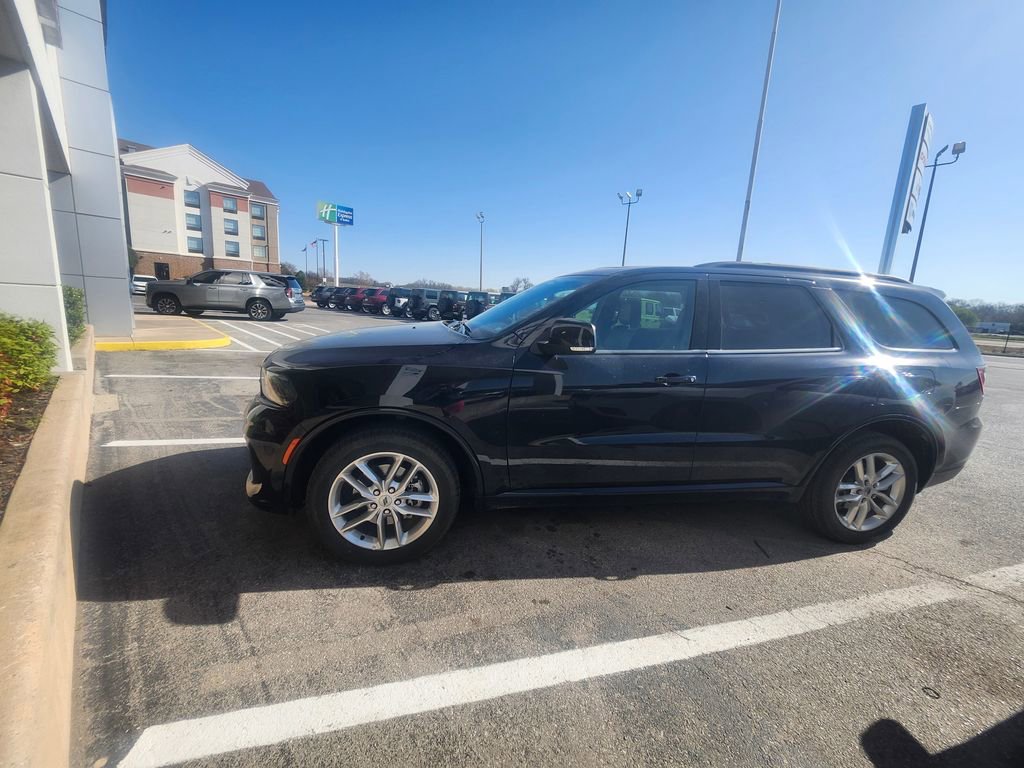 Used 2024 Dodge Durango GT image 1