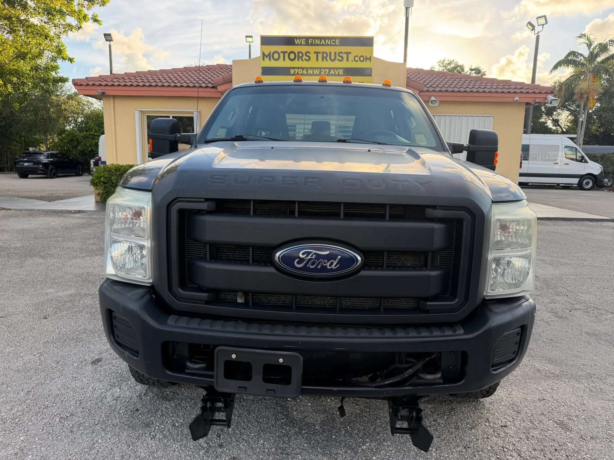 Used 2015 Ford F350 4x4 Crew Cab DRW Super Duty w/ Power Equipment Group image 8