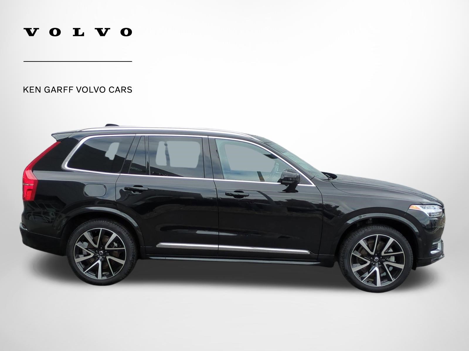 Used 2025 Volvo XC90 B6 Plus image 2