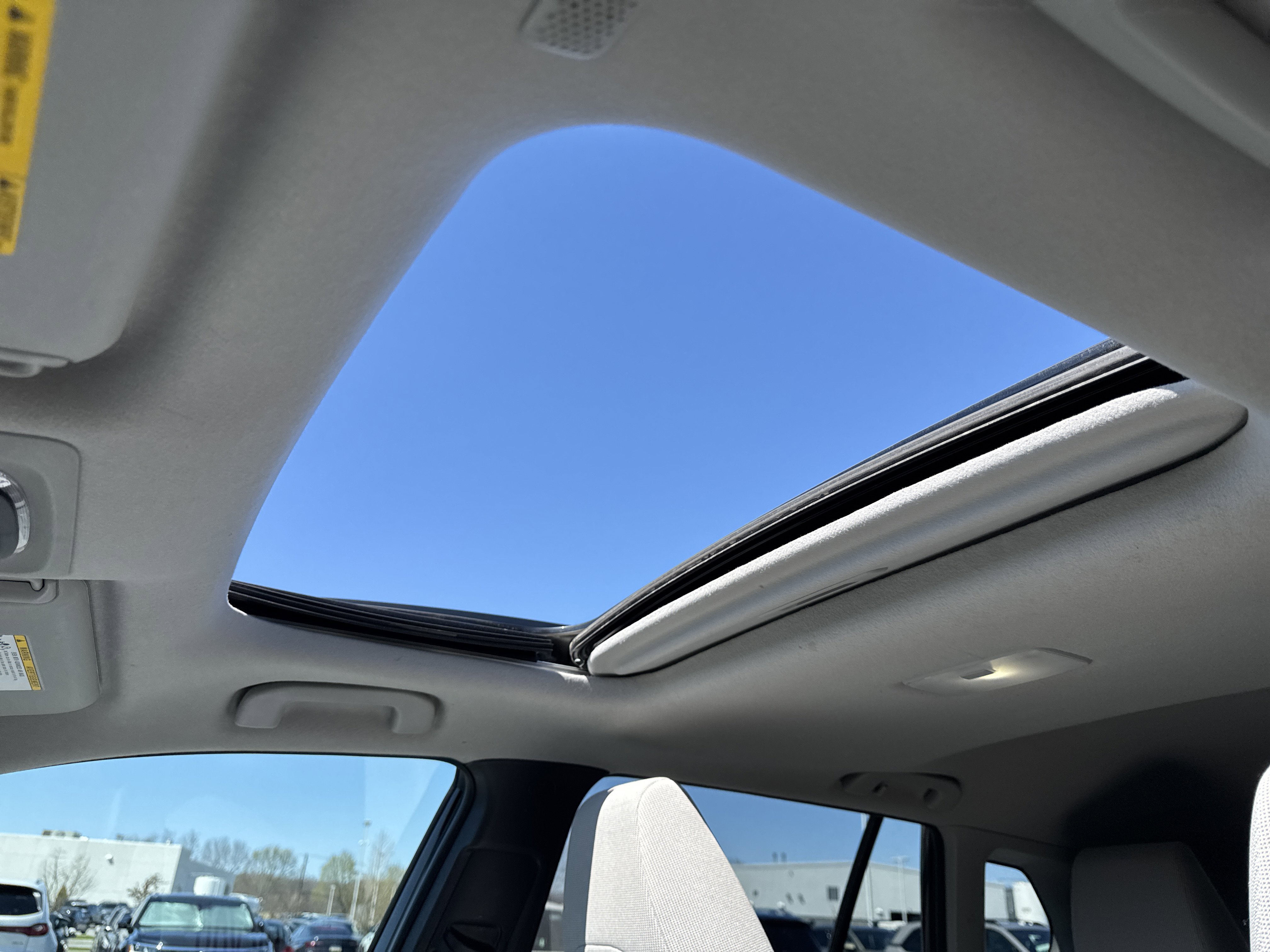 Used 2022 Toyota Corolla Cross LE w/ Moonroof Package image 25