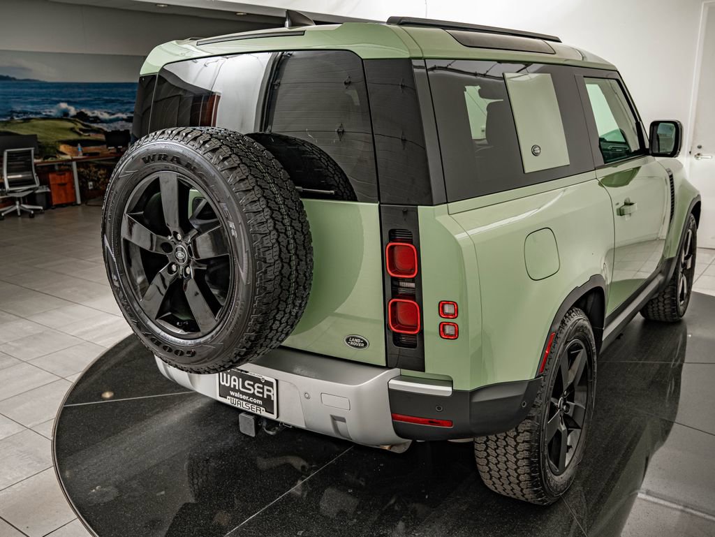 Used 2023 Land Rover Defender 110 75th Limited Edition AWD/4WD image 15