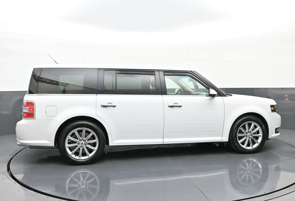 Used 2019 Ford Flex Limited FWD image 4