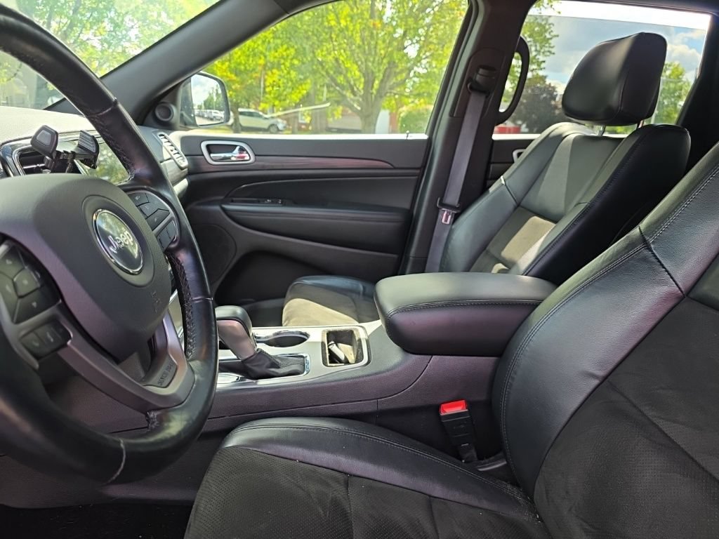 Used 2021 Jeep Grand Cherokee Laredo X AWD/4WD image 27
