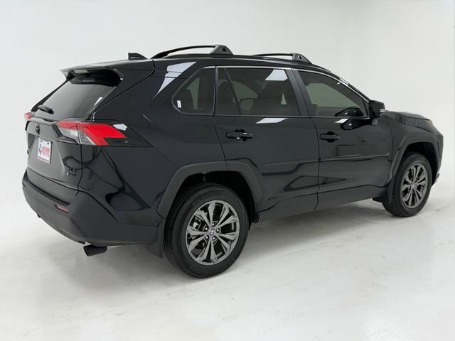 Used 2025 Toyota RAV4 XLE Premium AWD/4WD image 41