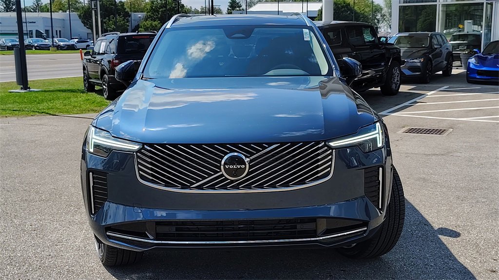 New 2026 Volvo XC90 B6 Plus w/ Protection Package Premier image 45