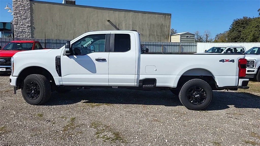Used 2024 Ford F250 XL w/ STX Appearance Package image 5