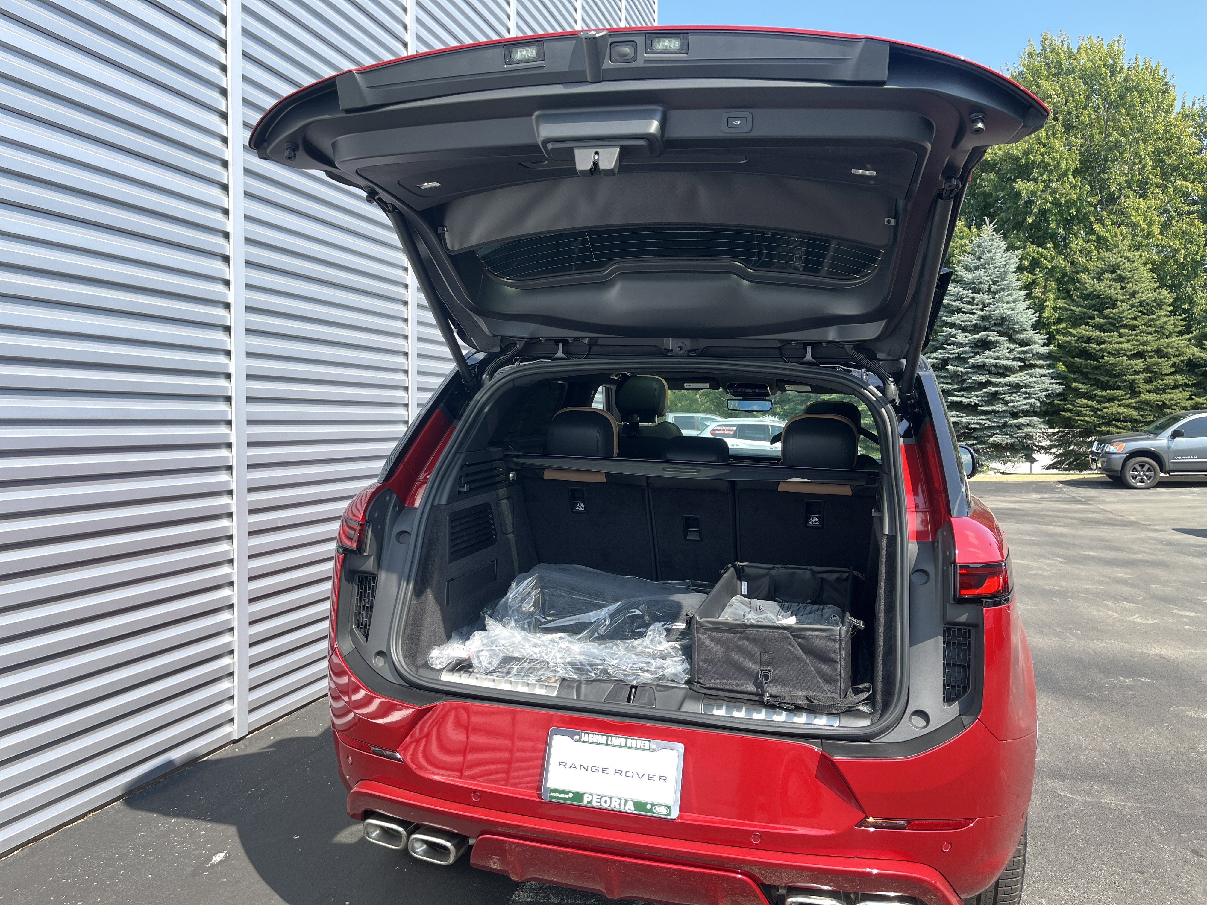 New 2025 Land Rover Range Rover Sport Autobiography image 32