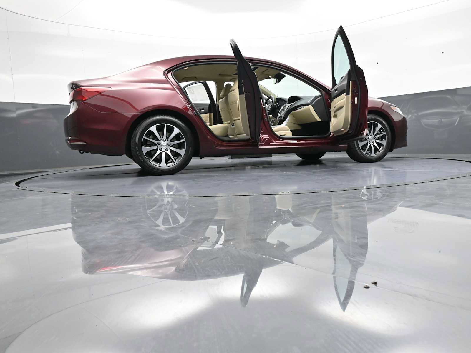 Used 2015 Acura TLX w/ Technology Package FWD image 47