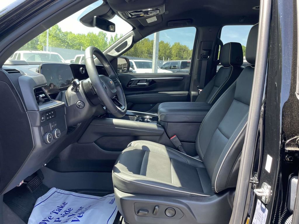 Used 2026 Chevrolet Tahoe Premier RWD image 27