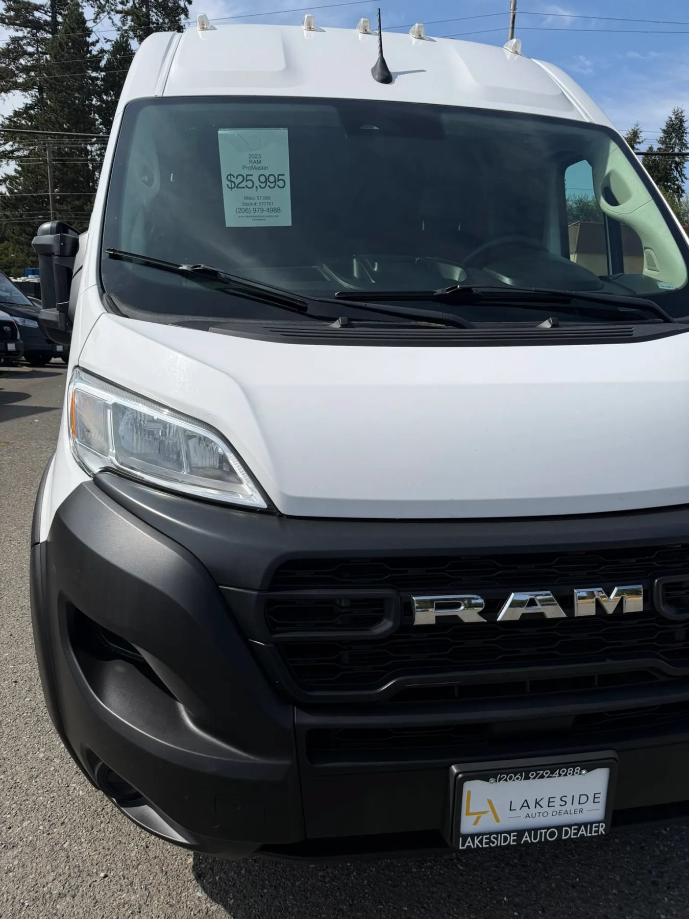 Used 2023 RAM ProMaster 2500 FWD image 12
