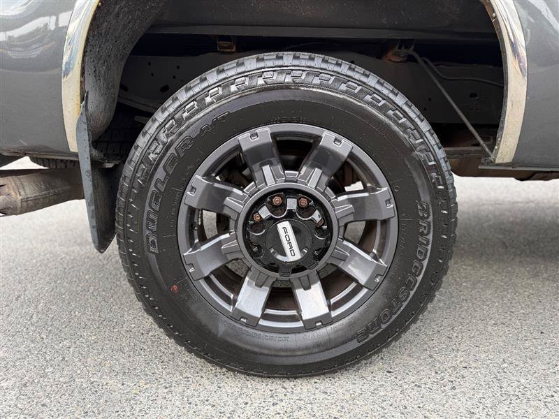 Used 2015 Ford F250 Lariat w/ Chrome Package AWD/4WD image 13