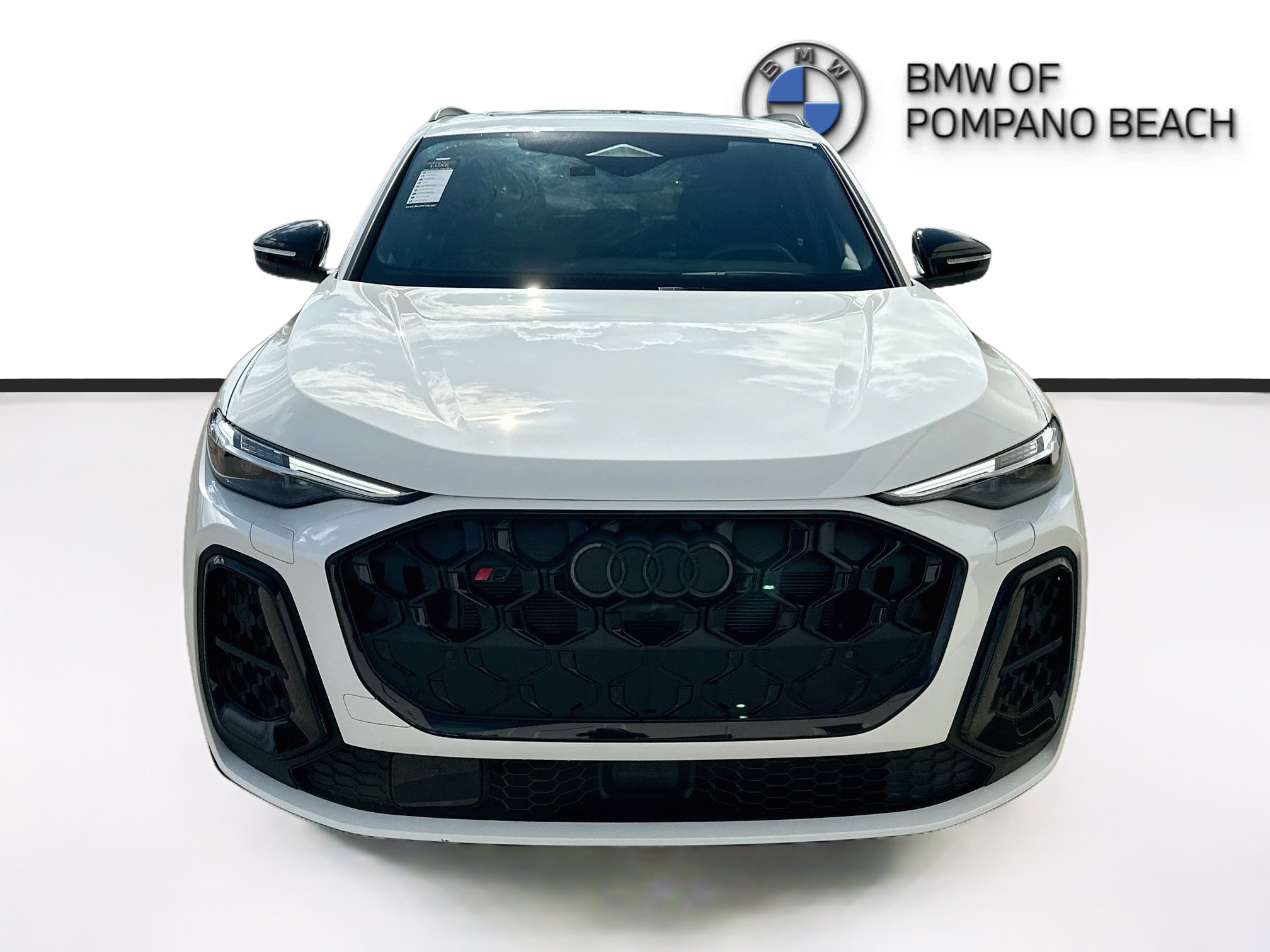 Used 2025 Audi SQ5 Premium Plus AWD/4WD image 2