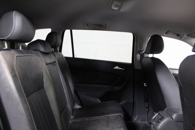 Used 2023 Volkswagen Tiguan SE image 12