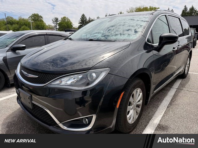 Used 2019 Chrysler Pacifica Touring-L