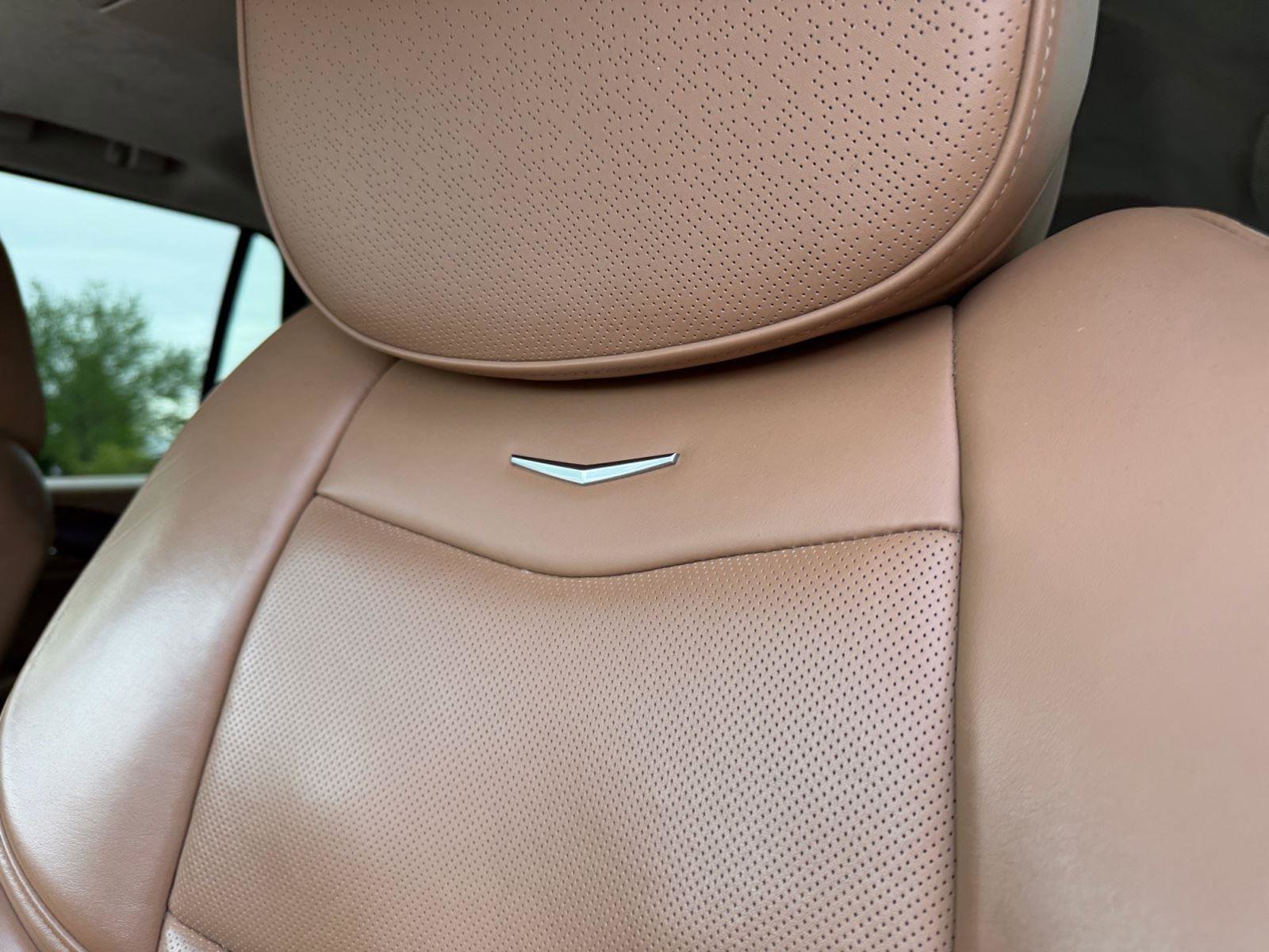 Used 2016 Cadillac Escalade Platinum AWD/4WD image 38