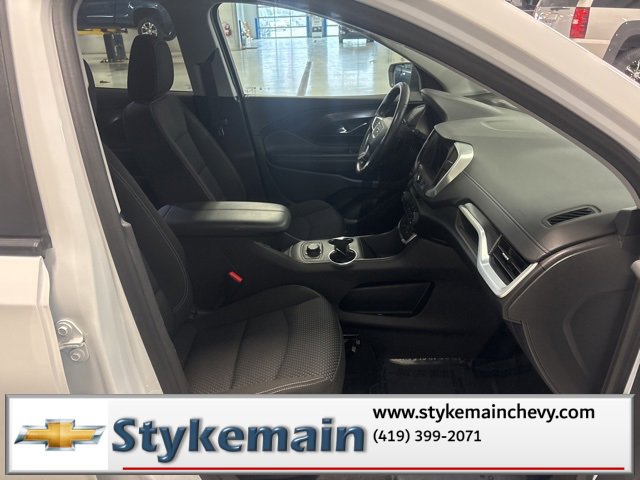 Used 2022 GMC Terrain SLE image 36