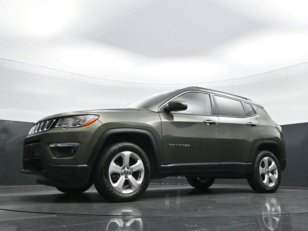 Used 2021 Jeep Compass Latitude AWD/4WD image 23