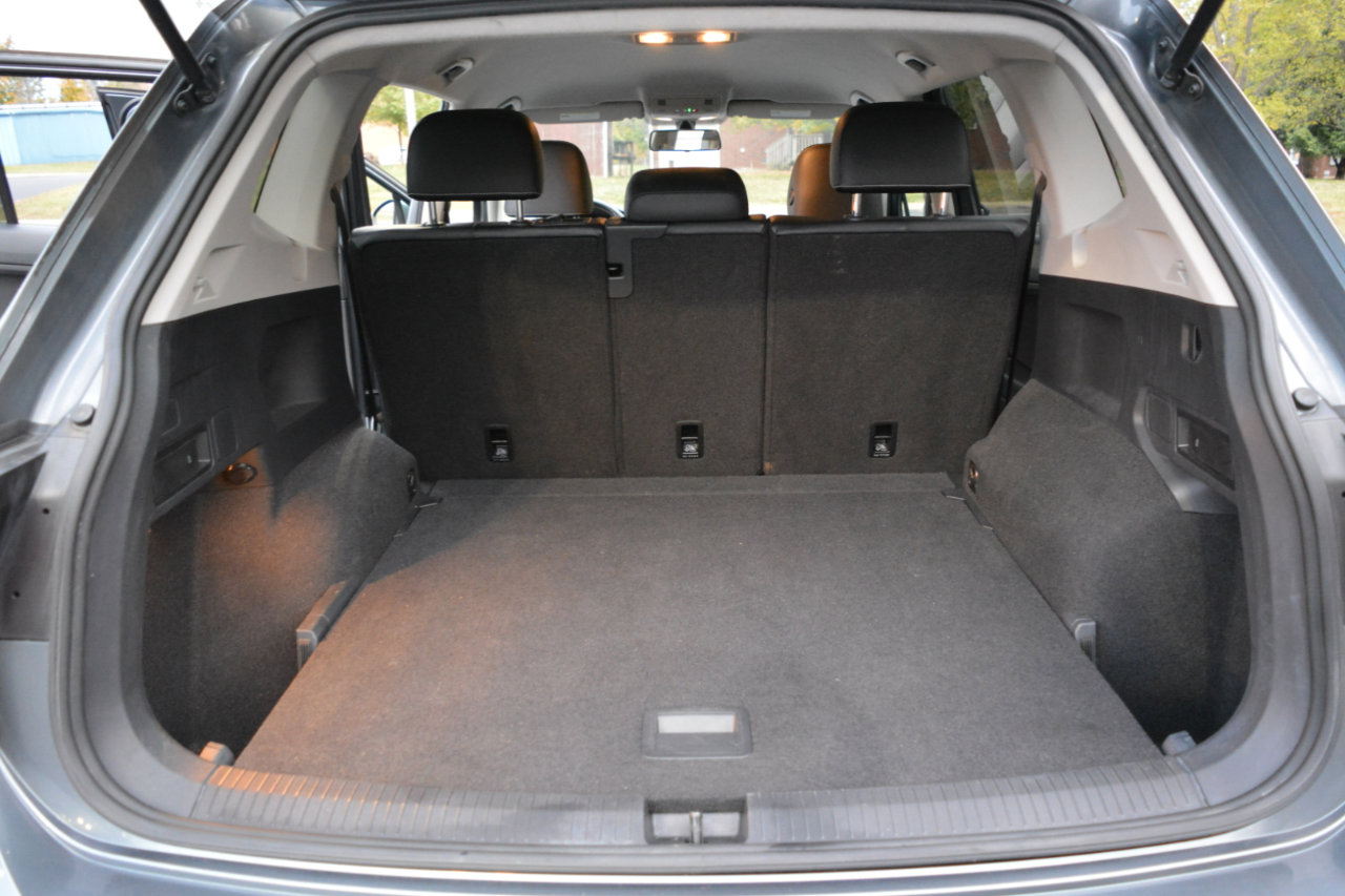 Used 2021 Volkswagen Tiguan SE image 13