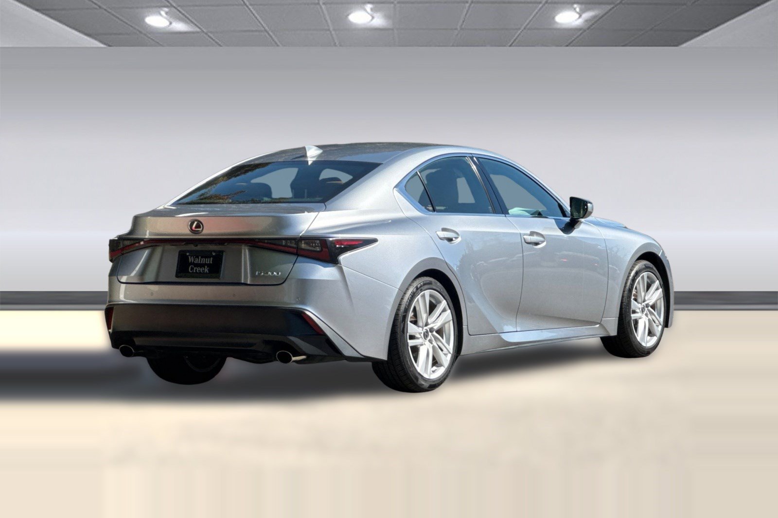 Used 2021 Lexus IS 300 w/ Comfort Package RWD image 8