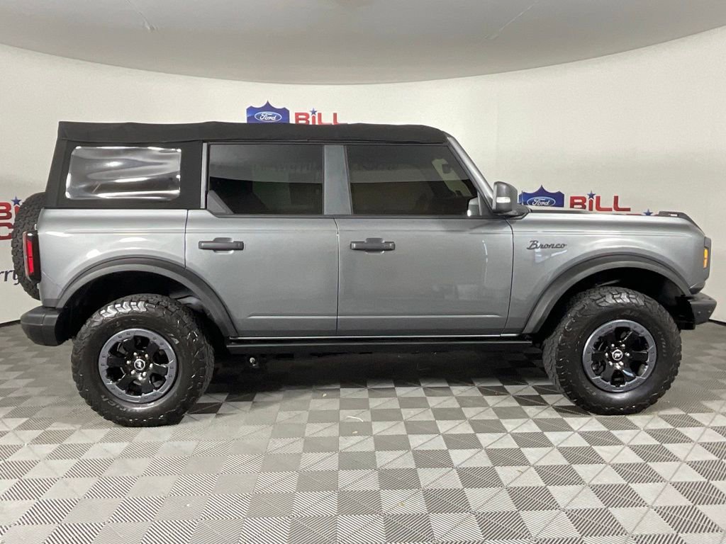 Used 2022 Ford Bronco Badlands image 2