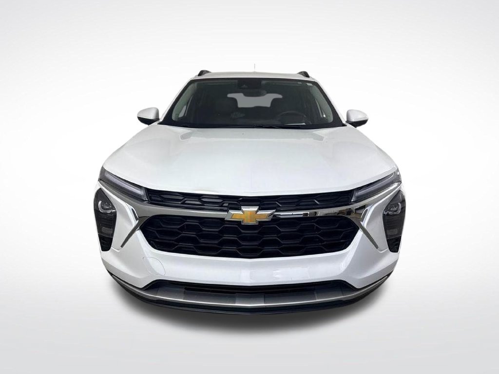 Used 2025 Chevrolet Trax LT w/ Driver Confidence Package FWD image 13