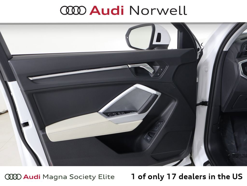 Used 2025 Audi Q3 2.0T Premium w/ Convenience Package image 22