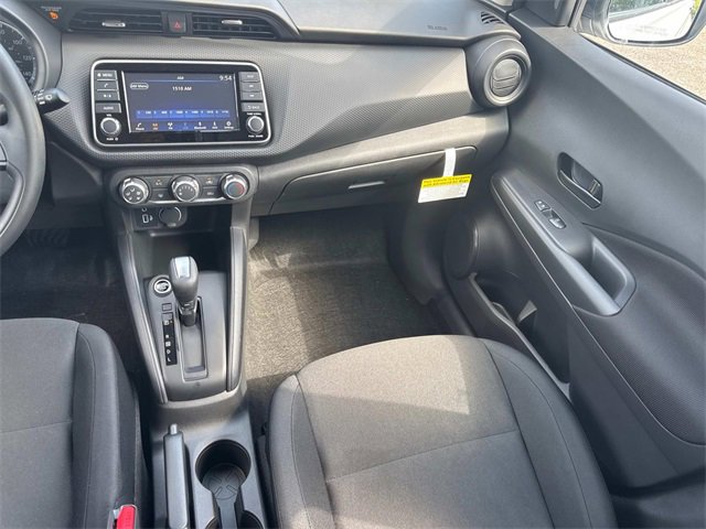 New 2025 Nissan Kicks Play S image 17