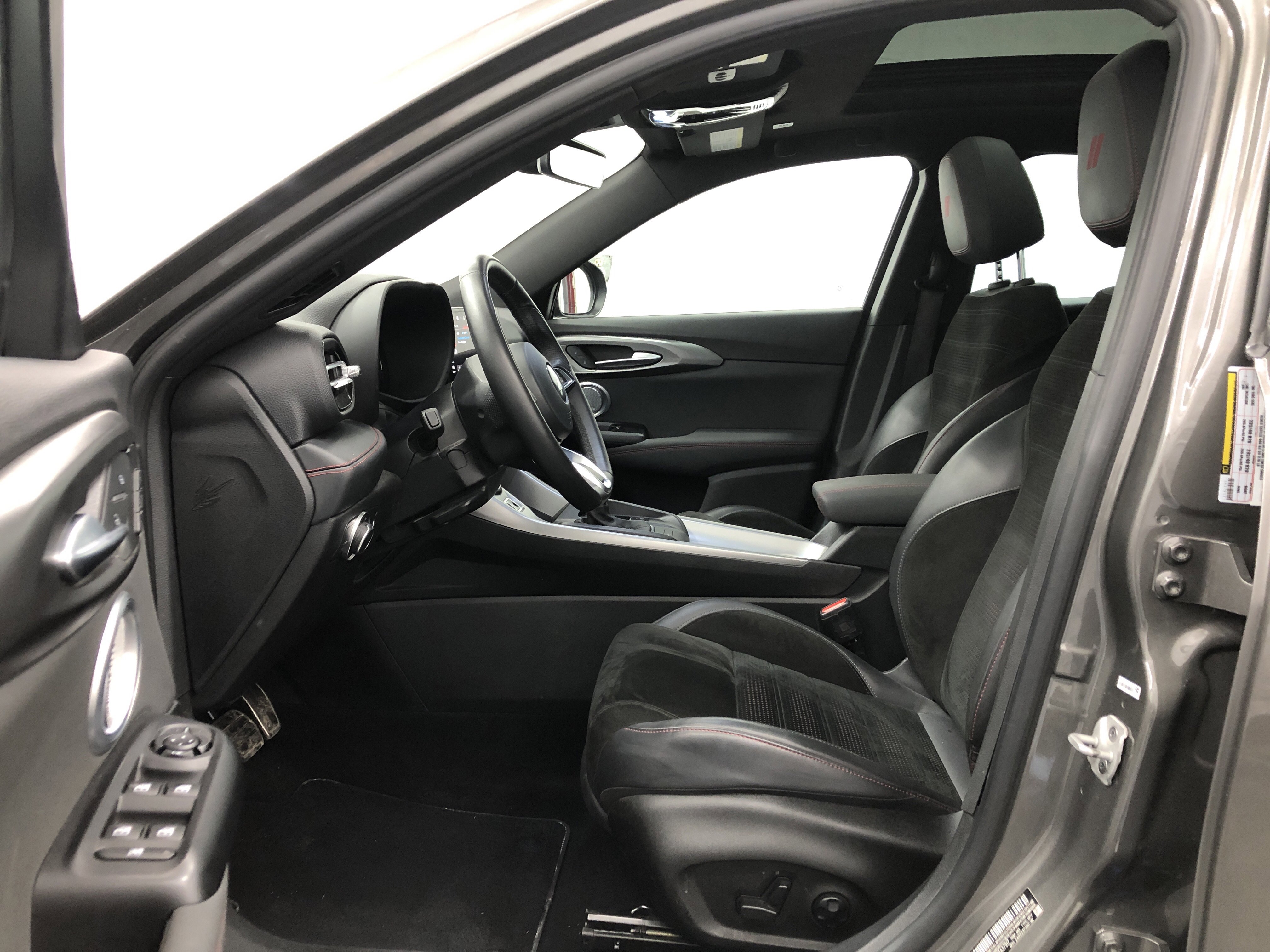 Certified 2024 Dodge Hornet GT image 16