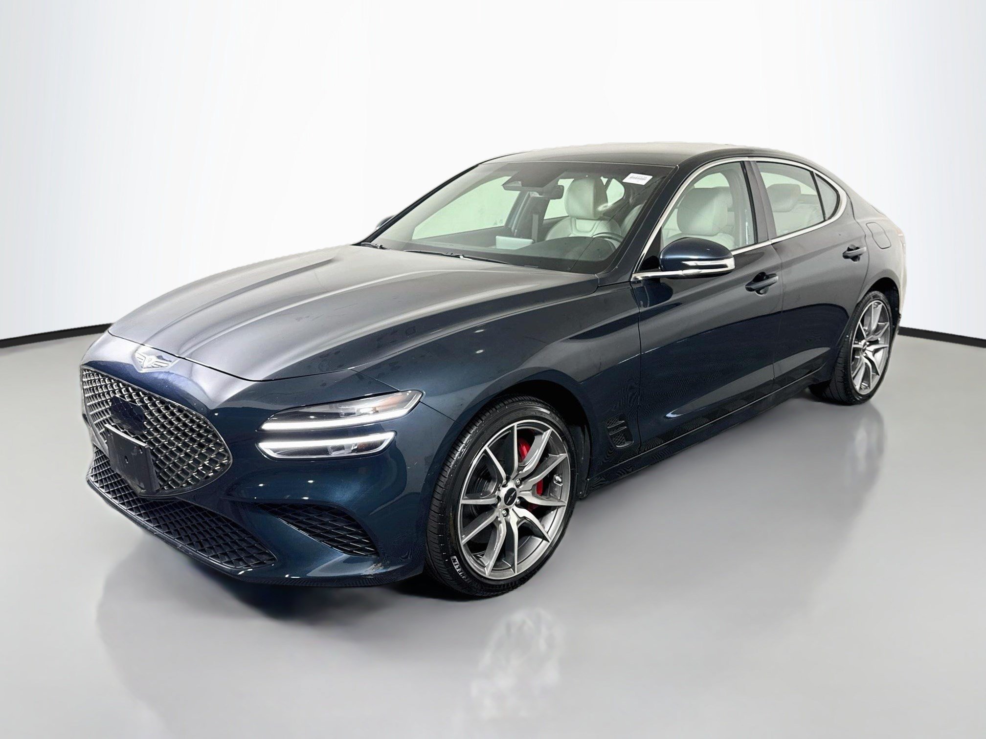Used 2025 Genesis G70 2.5T AWD/4WD image 4