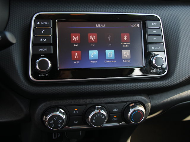 Used 2025 Nissan Kicks Play S FWD image 18