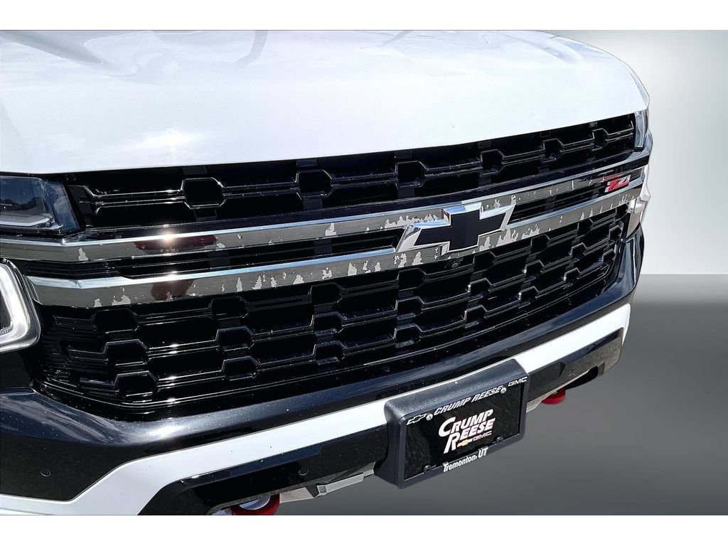 Used 2022 Chevrolet Tahoe Z71 w/ Luxury Package AWD/4WD image 34