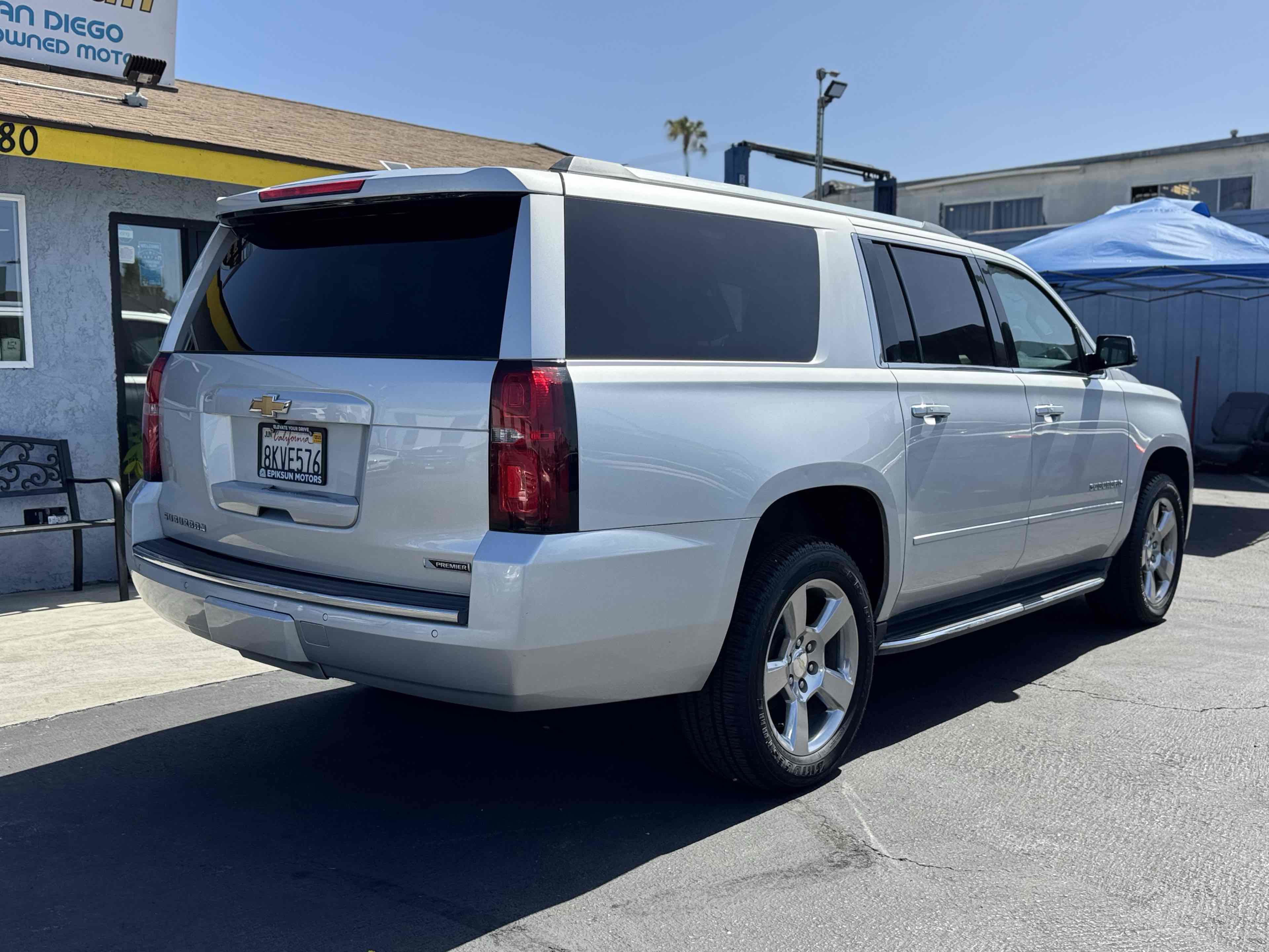 Used 2018 Chevrolet Suburban Premier image 5