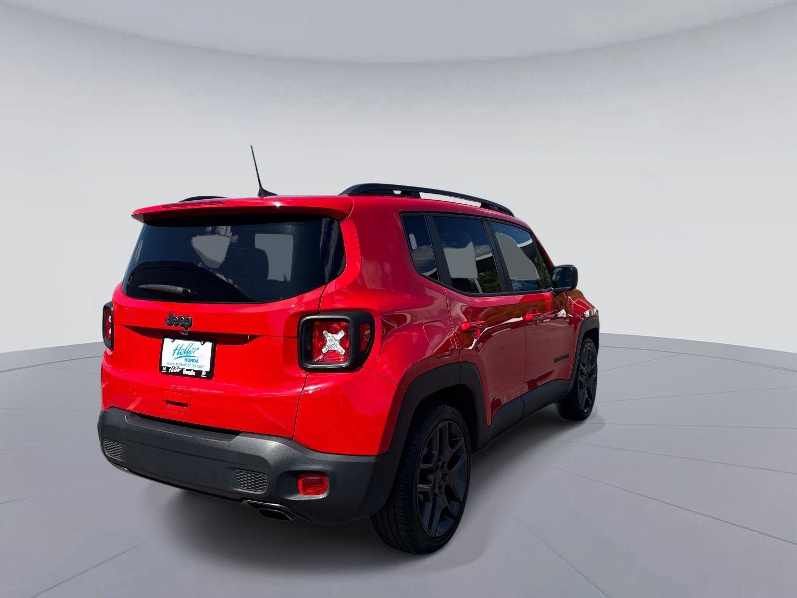 Used 2021 Jeep Renegade Latitude FWD image 4