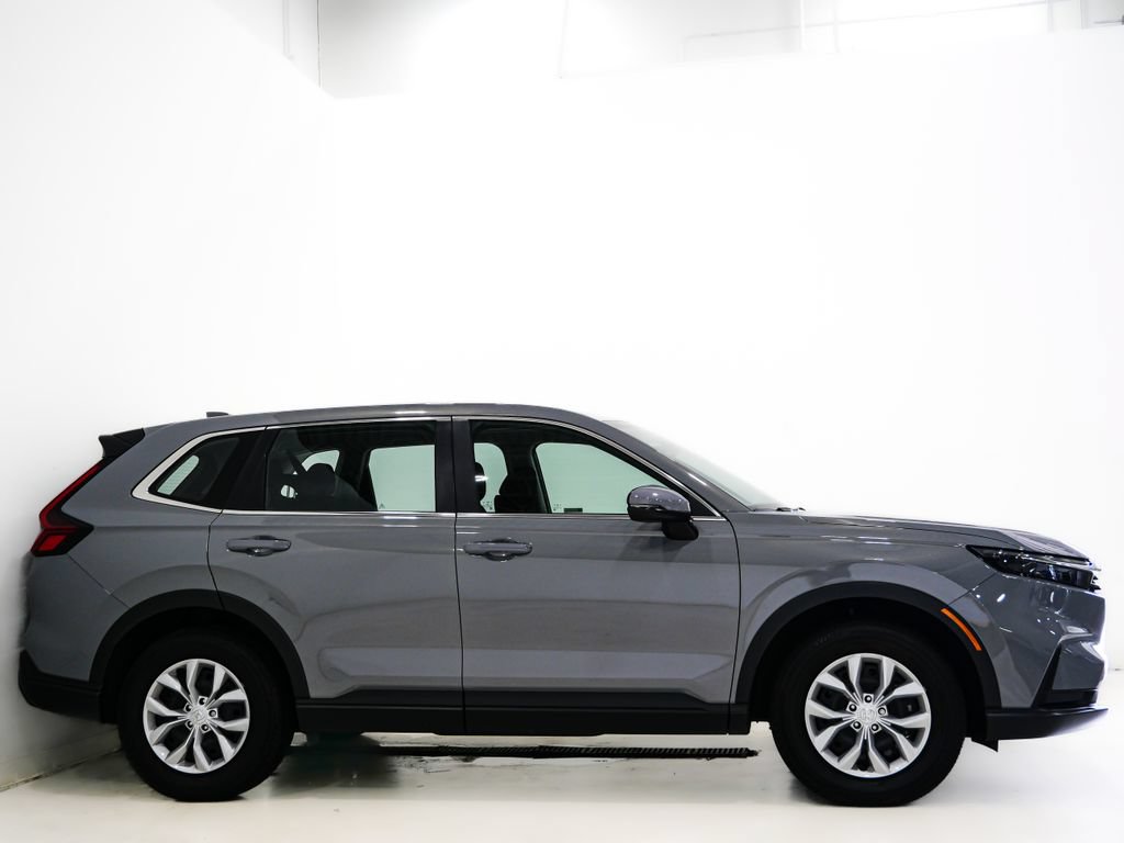 Used 2024 Honda CR-V LX image 4