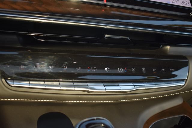 Certified 2024 Cadillac Escalade Sport Platinum w/ Heavy-Duty Trailer Package AWD/4WD image 35