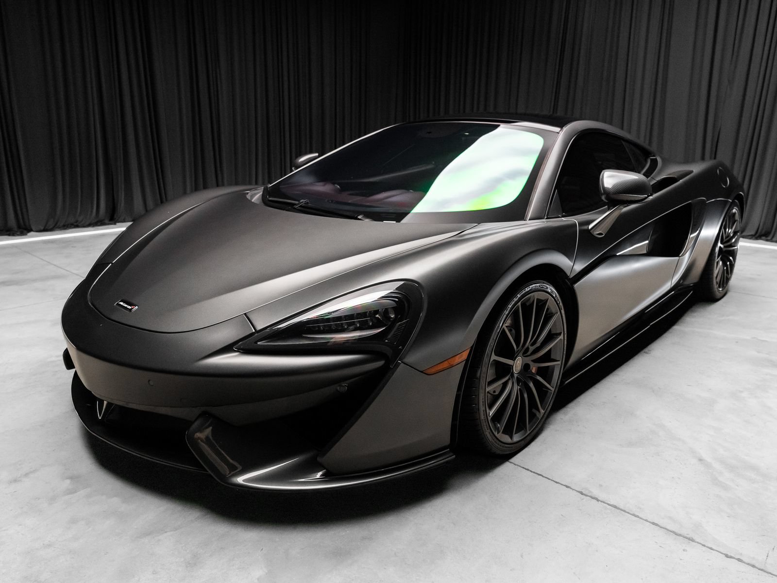 Used 2017 McLaren 570S RWD image 12