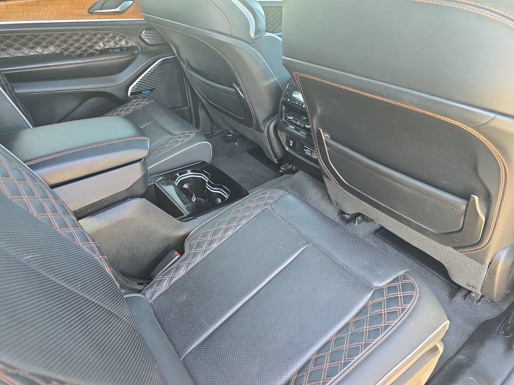 Used 2021 Jeep Grand Cherokee L Summit AWD/4WD image 11