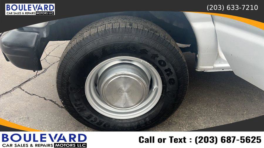 Used 2006 Ford E-350 and Econoline 350 Super Duty image 24