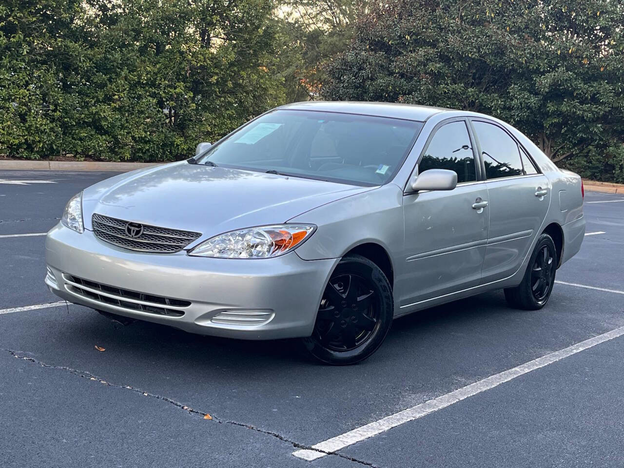 Used 2004 Toyota Camry LE image 1