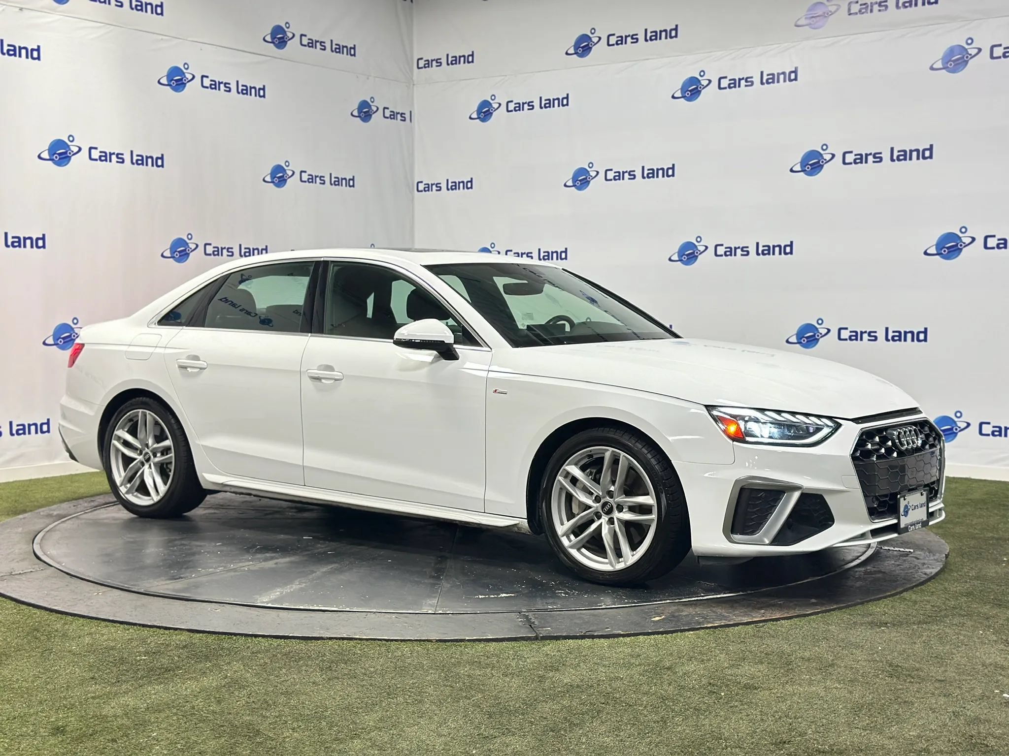 Used 2024 Audi A4 2.0T Premium Plus AWD/4WD image 2