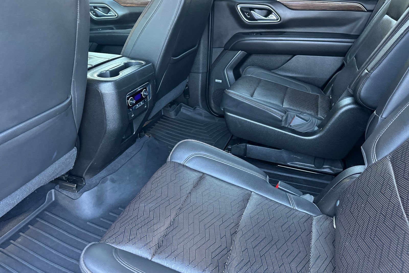Used 2021 Chevrolet Tahoe High Country AWD/4WD image 11