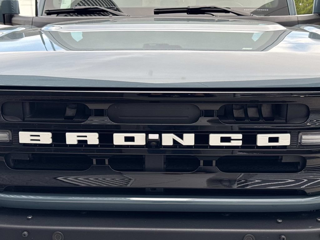 Used 2023 Ford Bronco Outer Banks AWD/4WD image 9